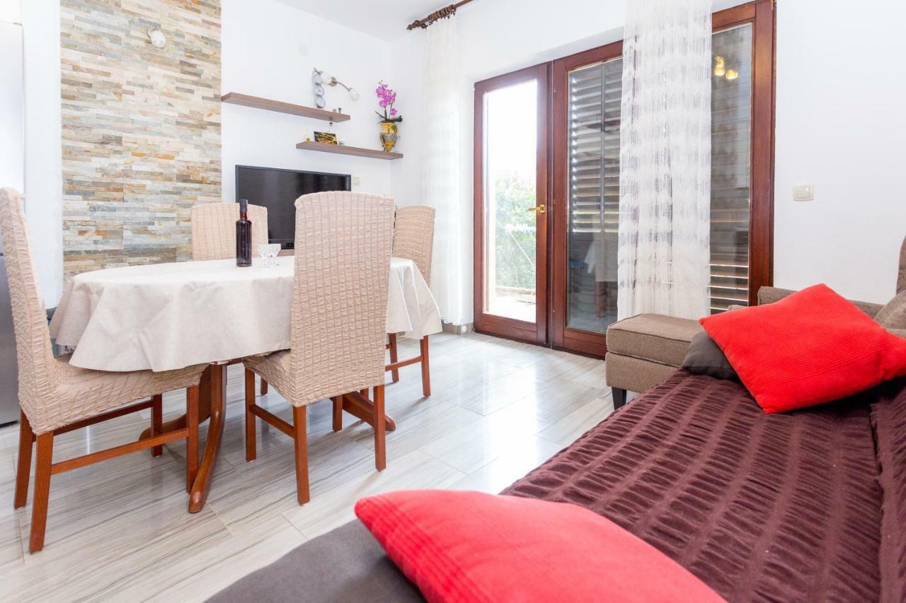 Apartments Iva Brstilo Omiš Εξωτερικό φωτογραφία