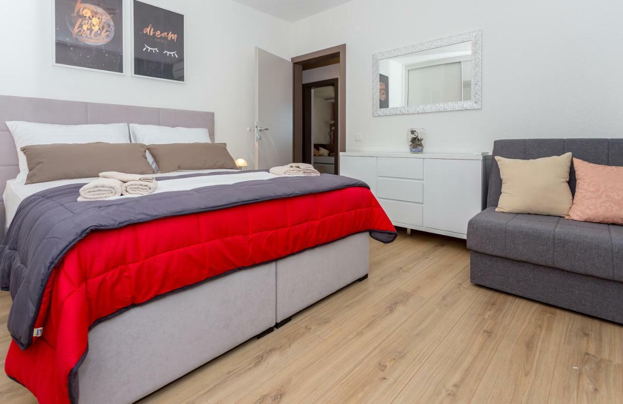 Apartments Iva Brstilo Omiš Εξωτερικό φωτογραφία