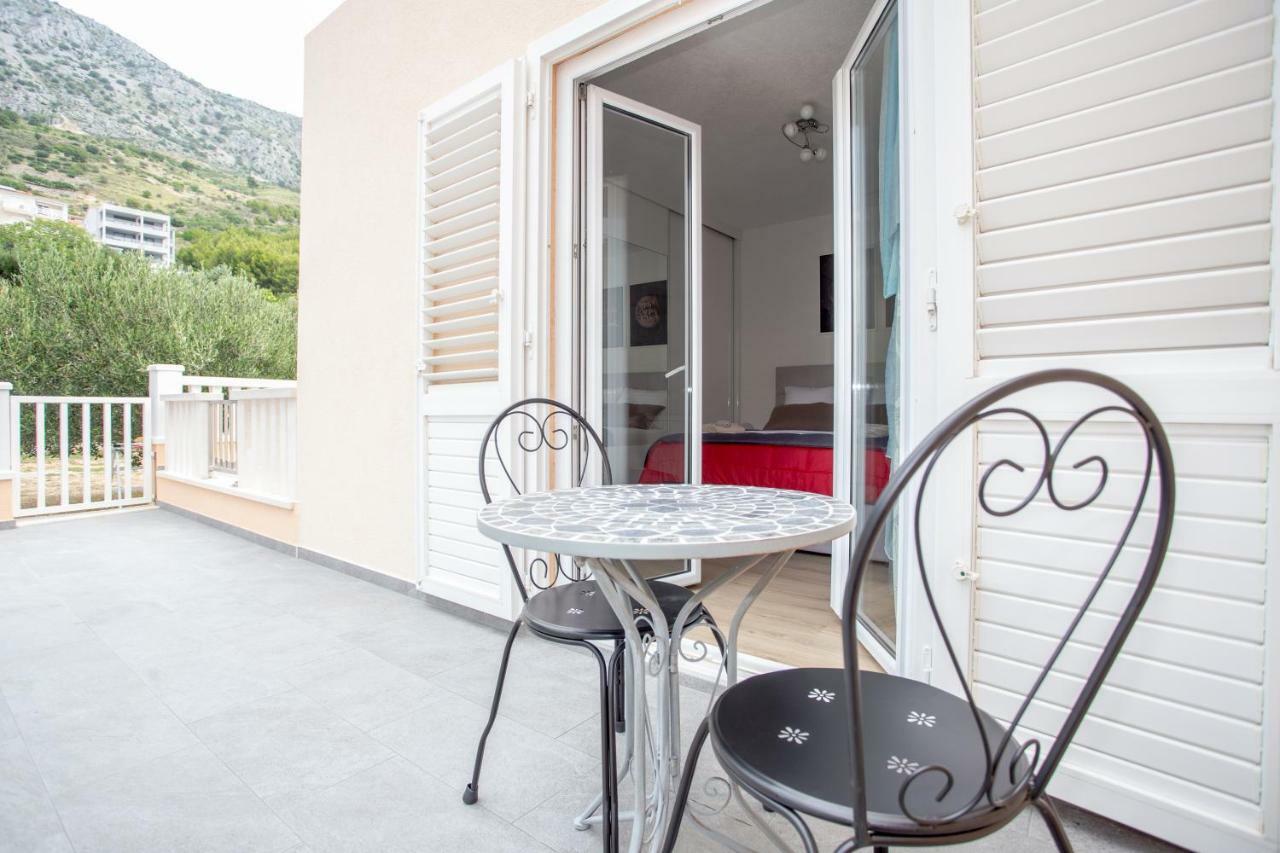 Apartments Iva Brstilo Omiš Εξωτερικό φωτογραφία