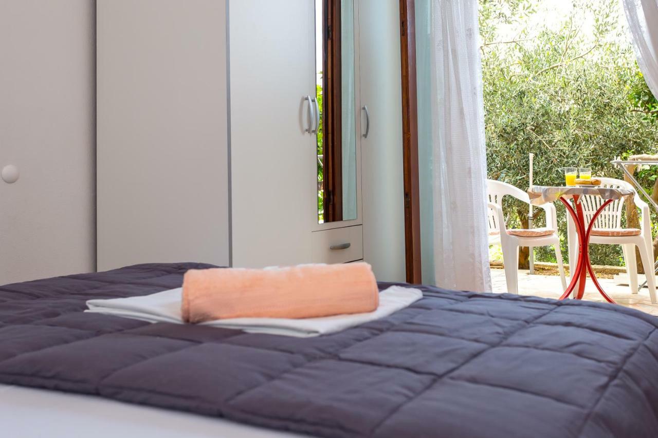 Apartments Iva Brstilo Omiš Εξωτερικό φωτογραφία