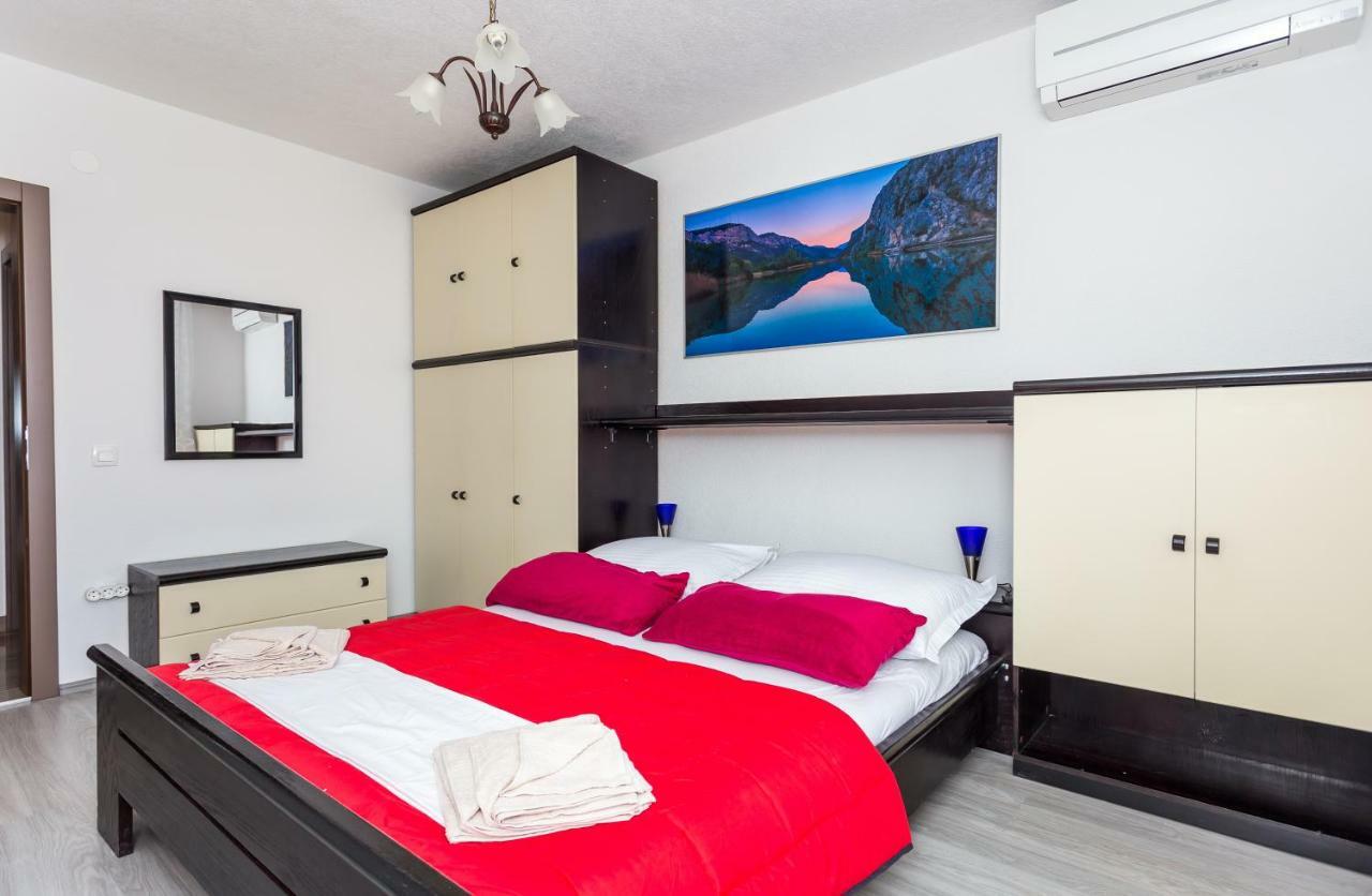 Apartments Iva Brstilo Omiš Εξωτερικό φωτογραφία