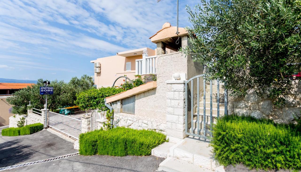 Apartments Iva Brstilo Omiš Εξωτερικό φωτογραφία